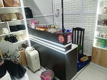 Полки сатылат бийиги 2.10см турасы 1.40 глубина 25см тоголок ресепшен at lalafo.kg Полки сатылат бийиги 2.10см турасы 1.40 глубина 25см тоголок ресепшен
