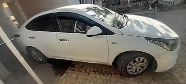Hyundai Solaris: 2017 г., 1.4 л, Автомат, Бензин, Седан at lalafo.kg Hyundai Solaris: 2017 г., 1.4 л, Автомат, Бензин, Седан