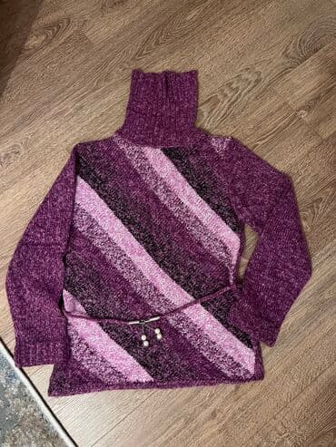 Кофта, Высокая горловина, Зима, One size at lalafo.kg Кофта, Высокая горловина, Зима, One size