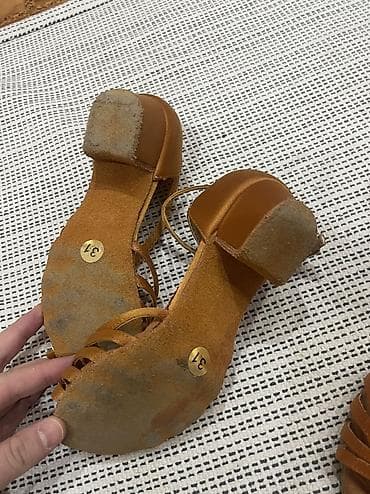 Латинские танцевальные туфли, цвет загар (tan), парами.31 размер обе lalafo.kg да — 2 Латинские танцевальные туфли, цвет загар (tan), парами.31 размер обе — 2