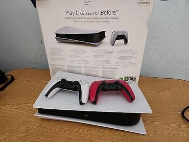 PlayStation 5 (версия с дисководом) + 2 геймпада DualSense почти не at lalafo.kg PlayStation 5 (версия с дисководом) + 2 геймпада DualSense почти не