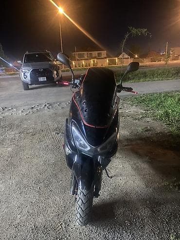 Скутер 50–125 см³ (визуально классический городской скутер с at lalafo.kg Скутер 50–125 см³ (визуально классический городской скутер с