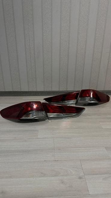 Комплект стоп-сигналов Hyundai 2021 г., Б/у, Оригинал at lalafo.kg Комплект стоп-сигналов Hyundai 2021 г., Б/у, Оригинал