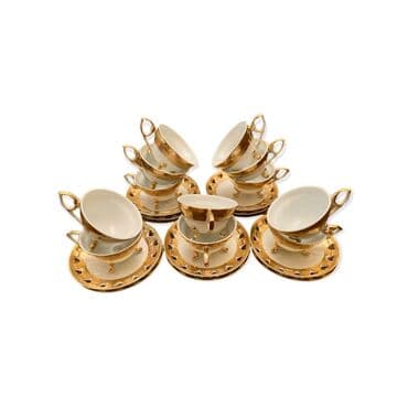 Кофейная пара (чашка с блюдцем) на 12 персон 24 предмета из белого at lalafo.kg Кофейная пара (чашка с блюдцем) на 12 персон 24 предмета из белого