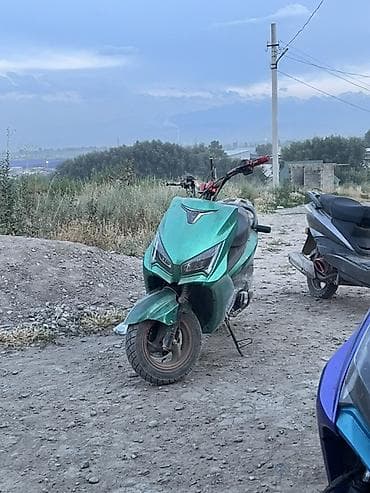 Тип скутера M8, 150 куб. см, Бензин, Б/у at lalafo.kg Тип скутера M8, 150 куб. см, Бензин, Б/у