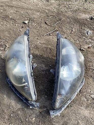 Комплект передних фар Honda at lalafo.kg Комплект передних фар Honda