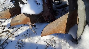 Ensign тракторлор: Продаю Трактор с комплектом агрегатов зерновая сеялка, прицеп lalafo.kg да — 4 Ensign тракторлор: Продаю Трактор с комплектом агрегатов зерновая сеялка, прицеп — 4