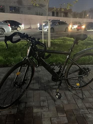 Городской/шоссейный велосипед с рулём «бараном» для быстрых поездок по at lalafo.kg Городской/шоссейный велосипед с рулём «бараном» для быстрых поездок по