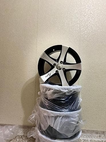 Литые Диски R 16 Комплект, отверстий - 5 at lalafo.kg Литые Диски R 16 Комплект, отверстий - 5
