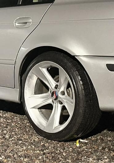 Литые Диски R 18 BMW, Комплект, отверстий - 5, Б/у at lalafo.kg Литые Диски R 18 BMW, Комплект, отверстий - 5, Б/у