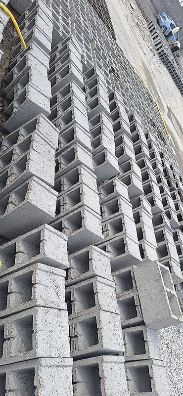 Пескаблок для забора /керамзитоблоки для стен и перегородок Описание at lalafo.kg Пескаблок для забора /керамзитоблоки для стен и перегородок Описание