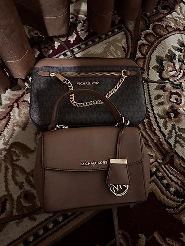 Классическая сумка, Michael Kors, Материал: Натуральная кожа, Регулируемый ремень, Женские, Новый at lalafo.kg Классическая сумка, Michael Kors, Материал: Натуральная кожа, Регулируемый ремень, Женские, Новый