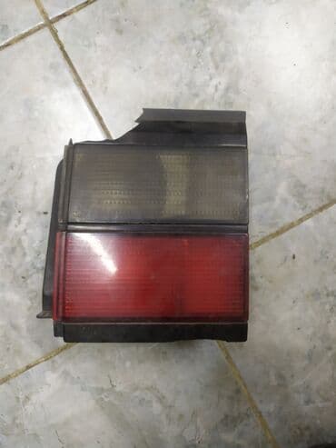 Задний правый стоп-сигнал Volkswagen 1989 г., Б/у, Оригинал at lalafo.kg Задний правый стоп-сигнал Volkswagen 1989 г., Б/у, Оригинал