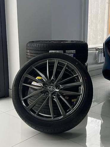 Колеса в сборе 235 / 40 / R 19, Лето, Новый, Комплект, Легковые, Литые, отверстий - 5 at lalafo.kg Колеса в сборе 235 / 40 / R 19, Лето, Новый, Комплект, Легковые, Литые, отверстий - 5