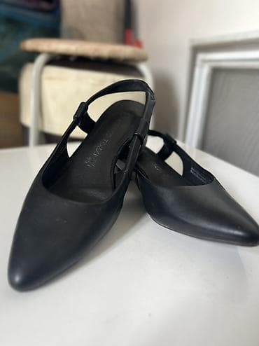 Туфли, 39, Marco Tozzi, Б/у, цвет - Черный, Самовывоз, Платная доставка at lalafo.kg Туфли, 39, Marco Tozzi, Б/у, цвет - Черный, Самовывоз, Платная доставка