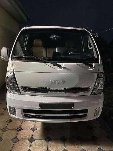 Kia BONGO: 2022 г., 2.5 л, Механика, Дизель, Фургон at lalafo.kg Kia BONGO: 2022 г., 2.5 л, Механика, Дизель, Фургон