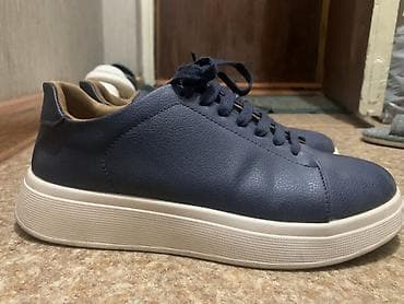 Кеды мужские, классические - Материал верха: гладкая искусственная at lalafo.kg Кеды мужские, классические - Материал верха: гладкая искусственная