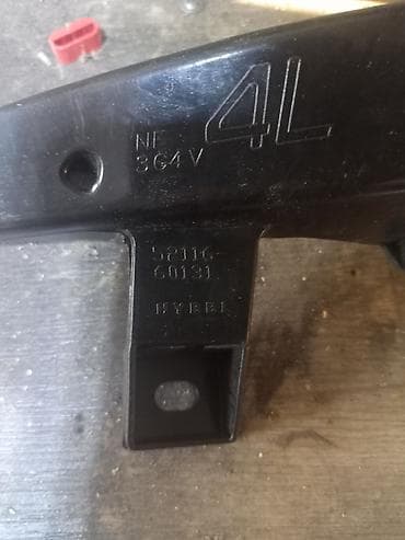 Бампер Toyota, Новый at lalafo.kg Бампер Toyota, Новый