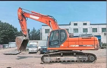 Экскаватор, Doosan, Гусеничный at lalafo.kg Экскаватор, Doosan, Гусеничный
