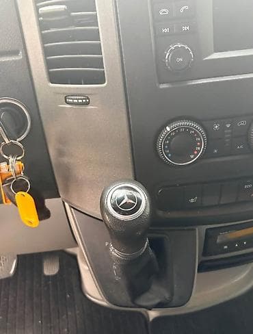 Mercedes-Benz Спринтер: 2015 г., 2.2 л, Автомат, Дизель, Бус at lalafo.kg — 7 Mercedes-Benz Спринтер: 2015 г., 2.2 л, Автомат, Дизель, Бус — 7