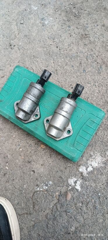 Клапан двигателя Ford 2001 г., Б/у, Оригинал at lalafo.kg Клапан двигателя Ford 2001 г., Б/у, Оригинал