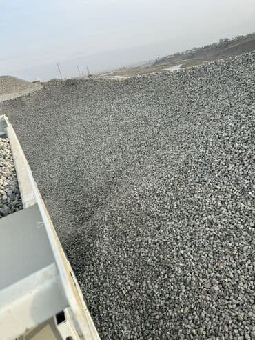 Гранитный щебень, В кубах, Камаз, Хово, Бесплатная доставка at lalafo.kg Гранитный щебень, В кубах, Камаз, Хово, Бесплатная доставка