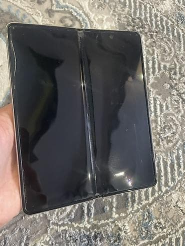 Смартфон с гибким экраном Samsu Z Fold 3 (серия Fold, корпус в оттенке at lalafo.kg Смартфон с гибким экраном Samsu Z Fold 3 (серия Fold, корпус в оттенке