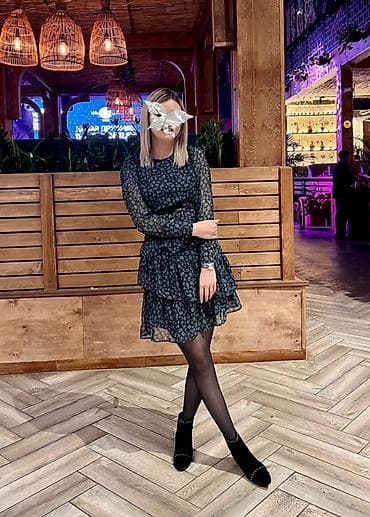 Вечернее платье, А-силуэт, Короткая модель, Шифон, С рукавами, S at lalafo.kg Вечернее платье, А-силуэт, Короткая модель, Шифон, С рукавами, S