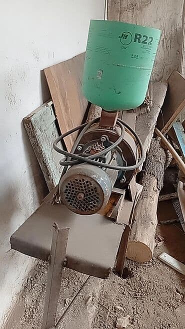 Самодельная зернодробилка/кормодробилка на электрическом двигателе at lalafo.kg Самодельная зернодробилка/кормодробилка на электрическом двигателе