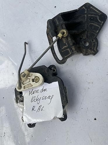 Электрический моторчик Honda 2003 г., Б/у, Оригинал, Япония at lalafo.kg Электрический моторчик Honda 2003 г., Б/у, Оригинал, Япония