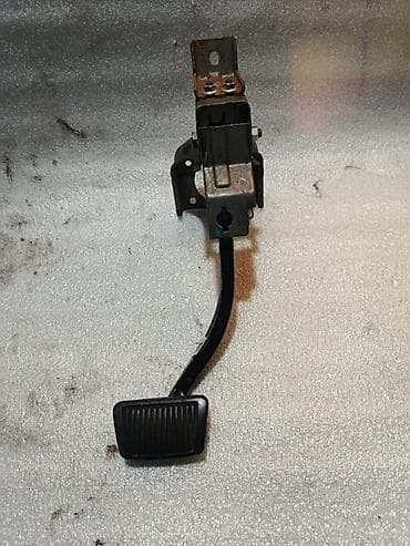 Педаль тормоза в сборе для Hyundai Santa Fe DM (2 поколение, рестайл at lalafo.kg Педаль тормоза в сборе для Hyundai Santa Fe DM (2 поколение, рестайл