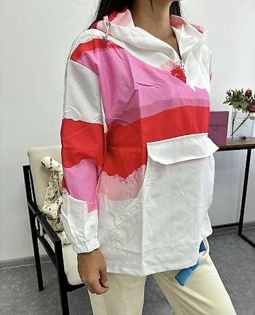 Ветровка, Осень-весна, С капюшоном, S, M at lalafo.kg Ветровка, Осень-весна, С капюшоном, S, M