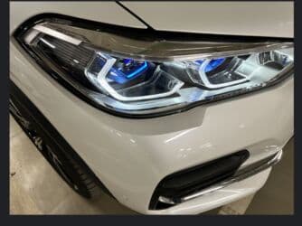 Комплект передних фар BMW 2020 г., Б/у, Оригинал at lalafo.kg Комплект передних фар BMW 2020 г., Б/у, Оригинал