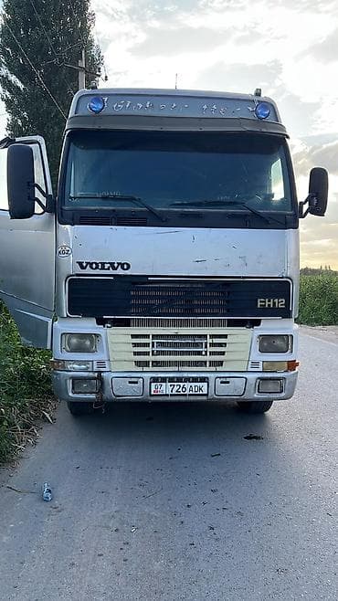 Тягач, Volvo, 1996 г., Холодильник, рефрижератор at lalafo.kg Тягач, Volvo, 1996 г., Холодильник, рефрижератор