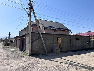 Продается капитальное здание с большим крытым двором - Тип объекта at lalafo.kg Продается капитальное здание с большим крытым двором - Тип объекта