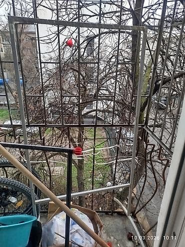 Железная чтобы вешать одежду at lalafo.kg Железная чтобы вешать одежду