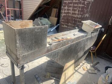 Продаем в связи сокращением меню Промышленный холодильник минусовой at lalafo.kg Продаем в связи сокращением меню Промышленный холодильник минусовой