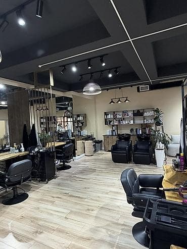 Продаю салон красоты— полностью оборудованное пространство 8 рабочих at lalafo.kg Продаю салон красоты— полностью оборудованное пространство 8 рабочих