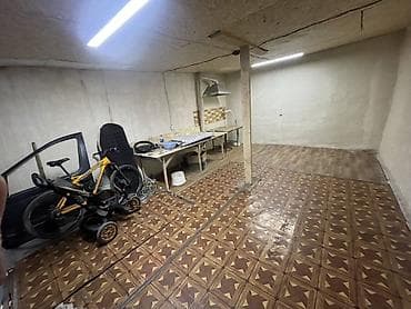 Гараж/бокс с электричеством и освещением С большим погребом. - at lalafo.kg Гараж/бокс с электричеством и освещением С большим погребом. -
