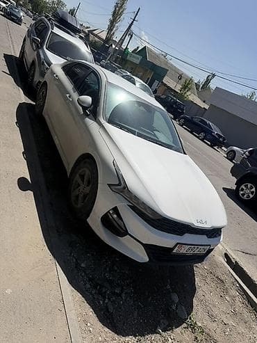 Kia K5, белый жемчуг седан бизнес-класса Основные характеристики: - at lalafo.kg Kia K5, белый жемчуг седан бизнес-класса Основные характеристики: -