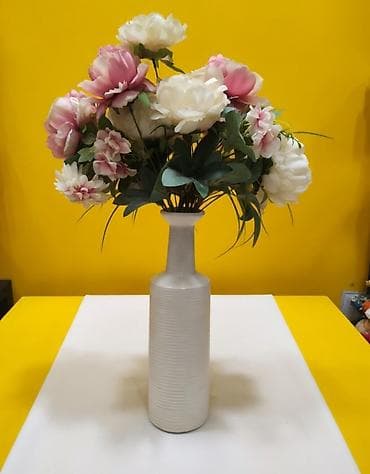 Декоративные вазы и композиция: 1) Композиция из искусственных пионов at lalafo.kg Декоративные вазы и композиция: 1) Композиция из искусственных пионов