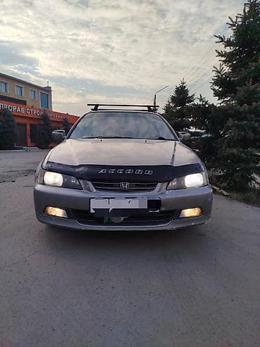 Honda Accord: 2000 г., 1.8 л, Автомат, Бензин, Седан at lalafo.kg Honda Accord: 2000 г., 1.8 л, Автомат, Бензин, Седан