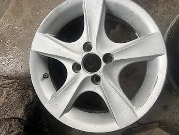 Литые Диски R 14 Комплект, отверстий - 4, Б/у at lalafo.kg Литые Диски R 14 Комплект, отверстий - 4, Б/у
