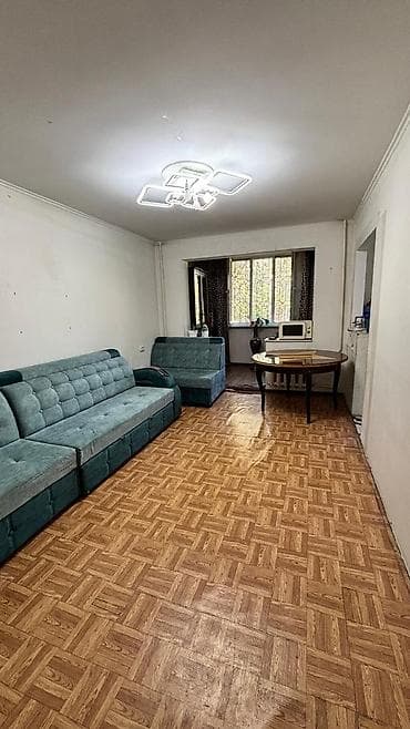 3 комнаты, 57 м², 6 мкр 104 серия, 2 этаж, Косметический ремонт at lalafo.kg 3 комнаты, 57 м², 6 мкр 104 серия, 2 этаж, Косметический ремонт