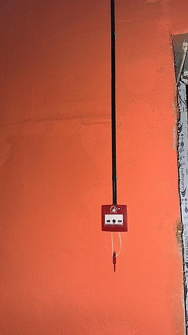 Требуется электромонтажник с авто до 25 лет для слаботочных систем at lalafo.kg Требуется электромонтажник с авто до 25 лет для слаботочных систем