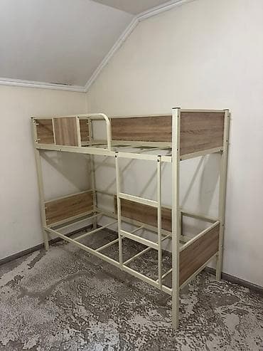 Двухъярусная металлическая кровать с декоративными панелями под at lalafo.kg Двухъярусная металлическая кровать с декоративными панелями под