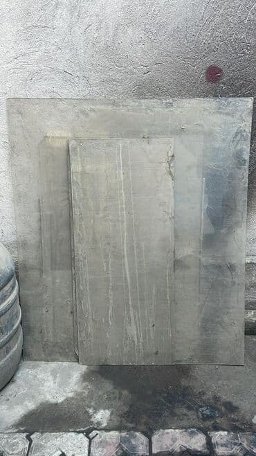 Оргстекло - Материал: прозрачное листовое стекло. - Количество at lalafo.kg Оргстекло - Материал: прозрачное листовое стекло. - Количество