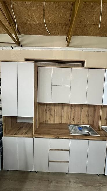 Кухонный гарнитур, цвет - Белый at lalafo.kg Кухонный гарнитур, цвет - Белый