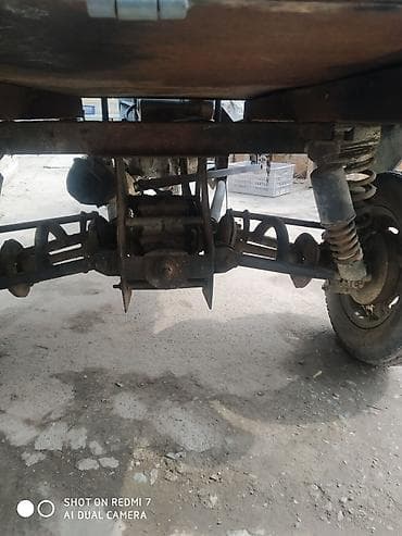 Грузовой мотороллер с бортовой платформой Описание: - Трёхколёсный at lalafo.kg Грузовой мотороллер с бортовой платформой Описание: - Трёхколёсный