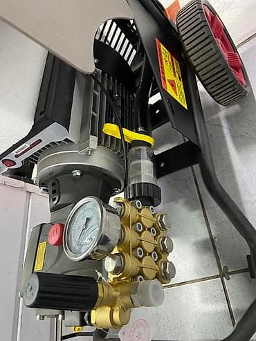 Промышленная мойка высокого давления и аккумуляторная цепная пила at lalafo.kg Промышленная мойка высокого давления и аккумуляторная цепная пила